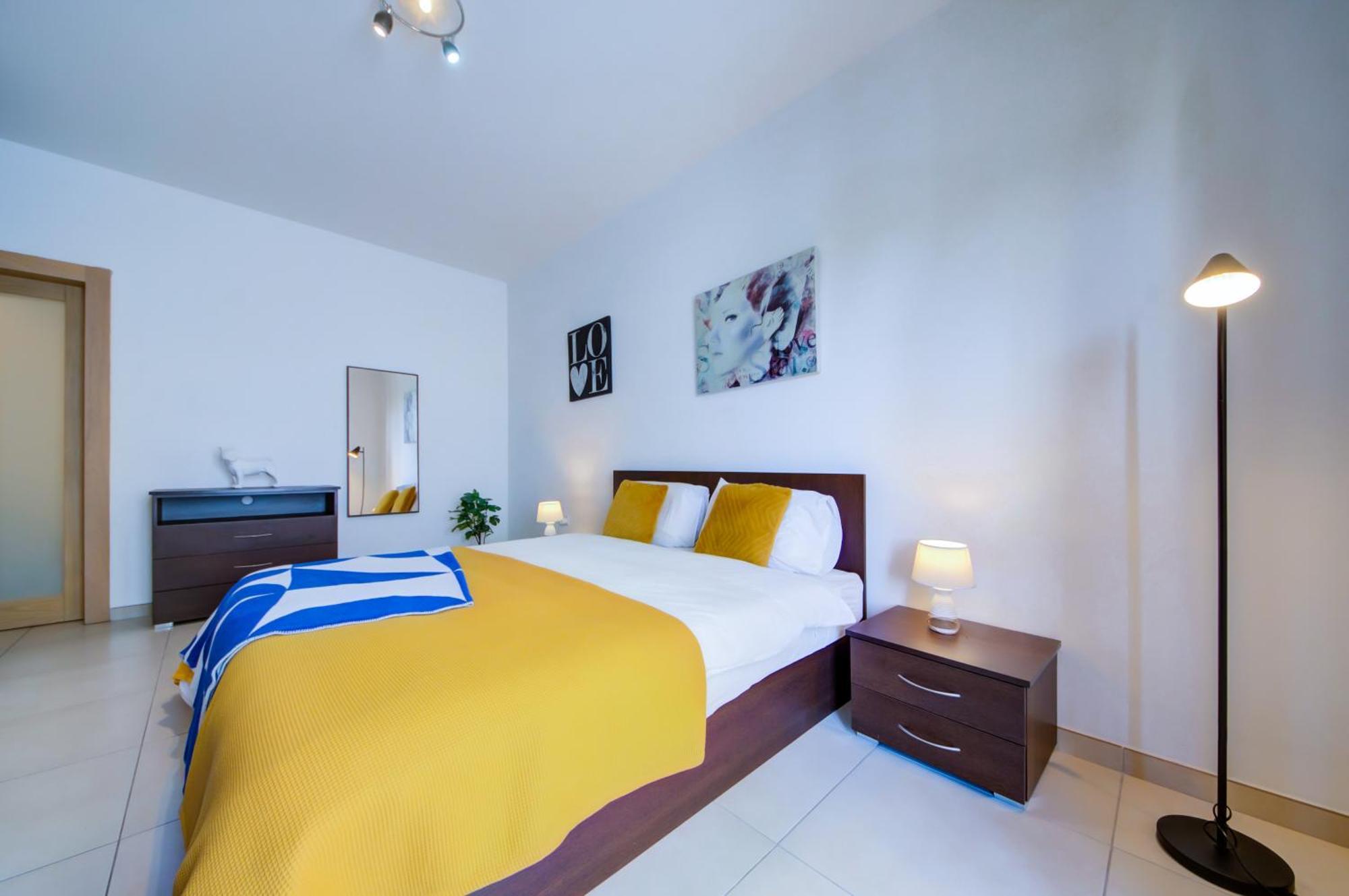 Stylish 2Br Apt With Balconies In St Julians, Paceville - Apt 6 By Vaganza Saint Julian's エクステリア 写真