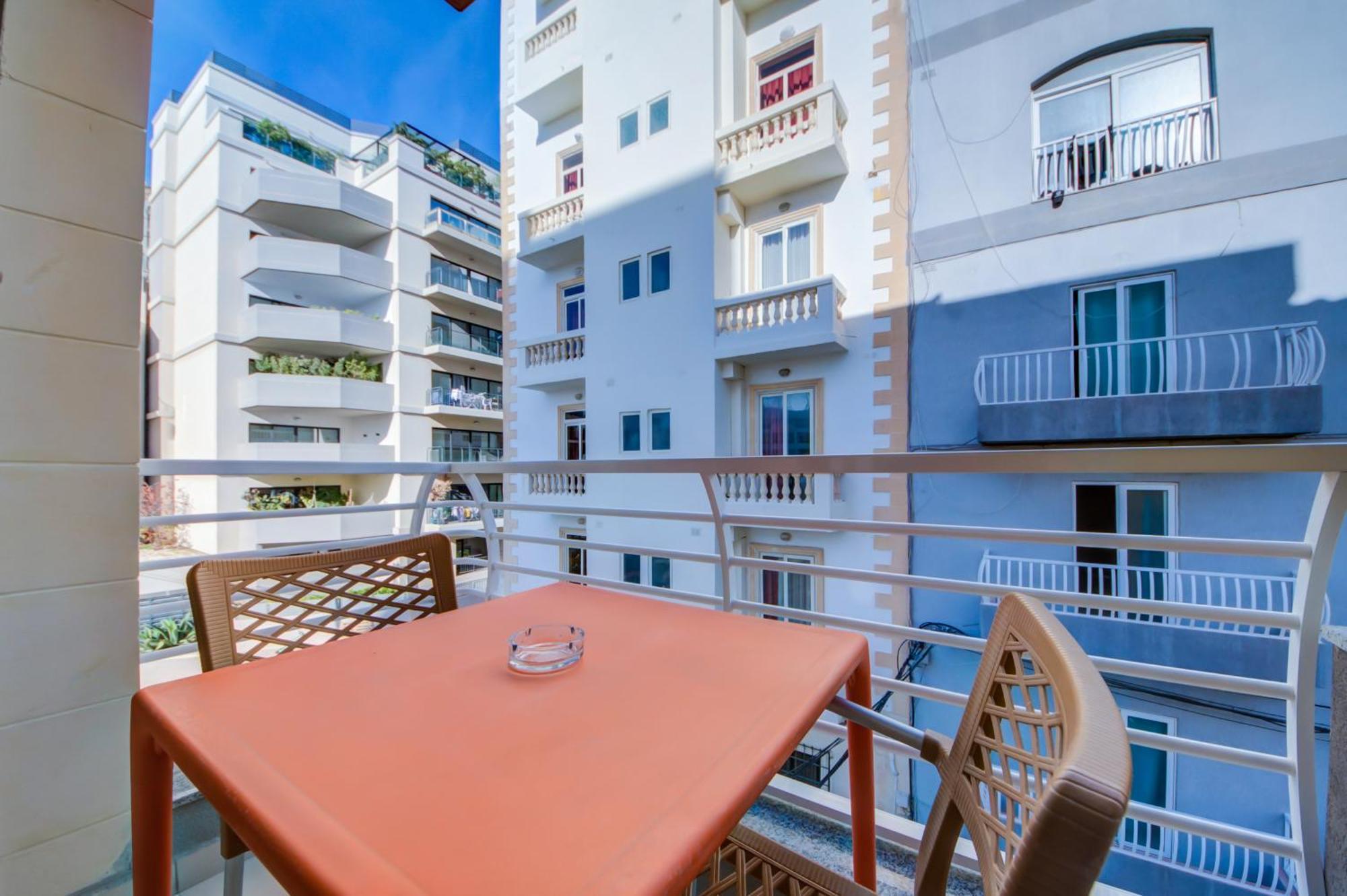 Stylish 2Br Apt With Balconies In St Julians, Paceville - Apt 6 By Vaganza Saint Julian's エクステリア 写真